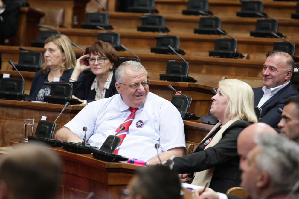 Vojislav Šešelj dobacivao Vučiću u Skupštini, evo kakav je maestralan odgovor dobio i odmah ZAĆUTAO!