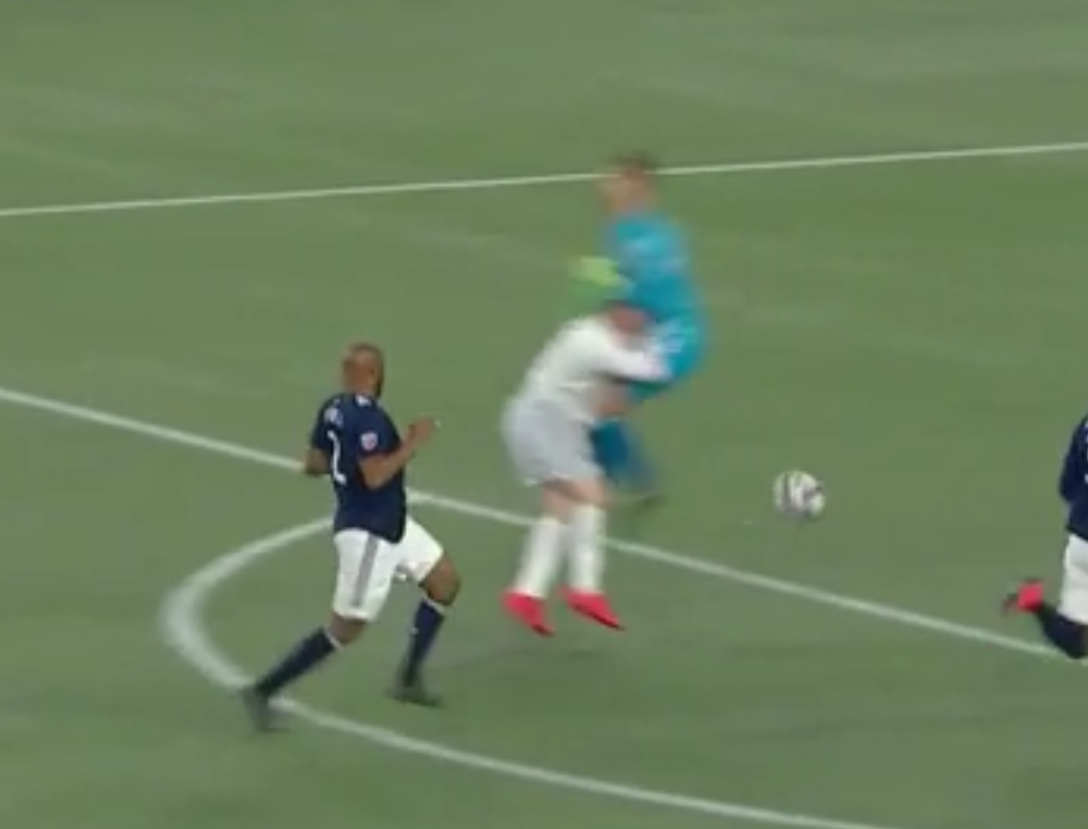 Krvnički start golmana nad Runijem, ovaj u čudu kako je dobio crveni! (VIDEO)