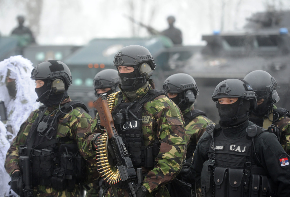 SAJ i Žandarmerija pretresaju lokacije širom zemlje, pronađeni novac i naoružanje, hapšenja ne prestaju