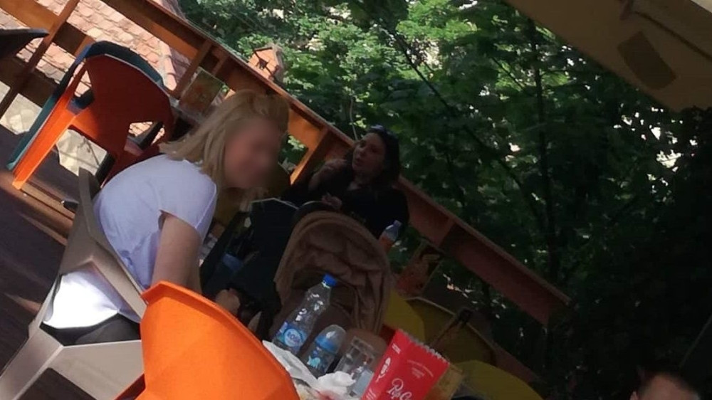 Ana Nikolić uslikana u centru Beograda! Kažu da se ugojila više od 30 KILOGRAMA, a evo kako ZAPRAVO IZGLEDA! (FOTO)