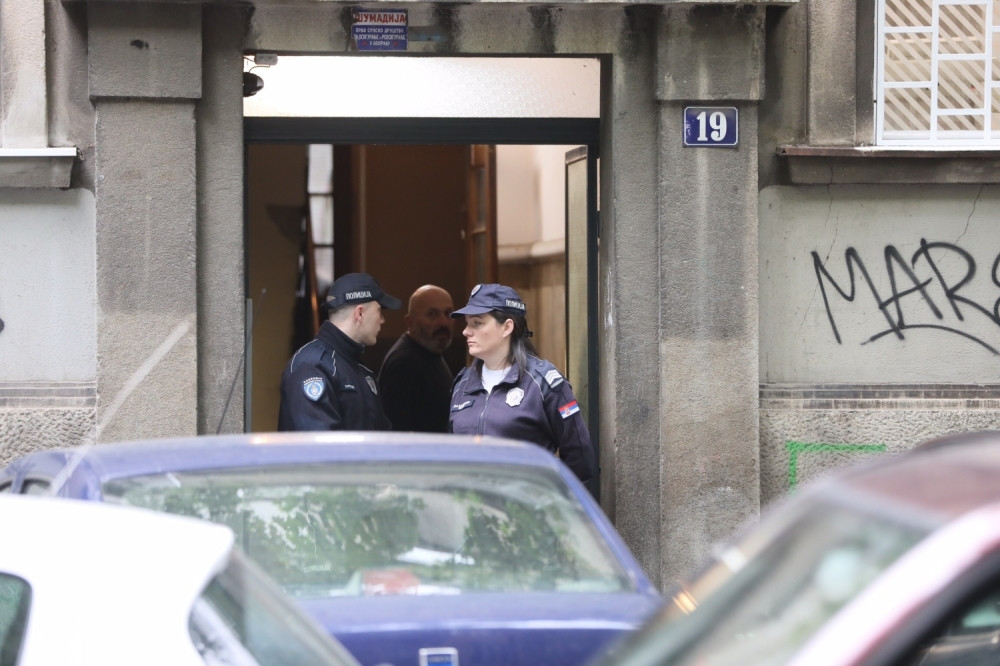 Ubica sa Vračara iskopirao novosadskog krvnika! Klao ženu pred decom, a zbog informacija o starijem sinu - slučaj postao još strašniji!