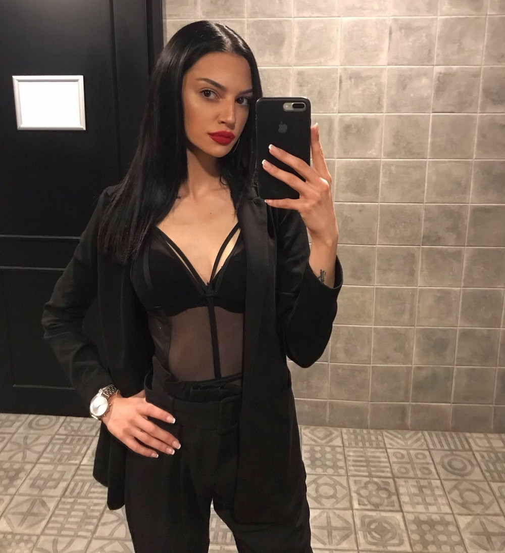 Tara Simov bila na psihijatriji zbog Anđele Veštice! Svega se prisetila, a onda otkrila koliko novca će joj tražiti!