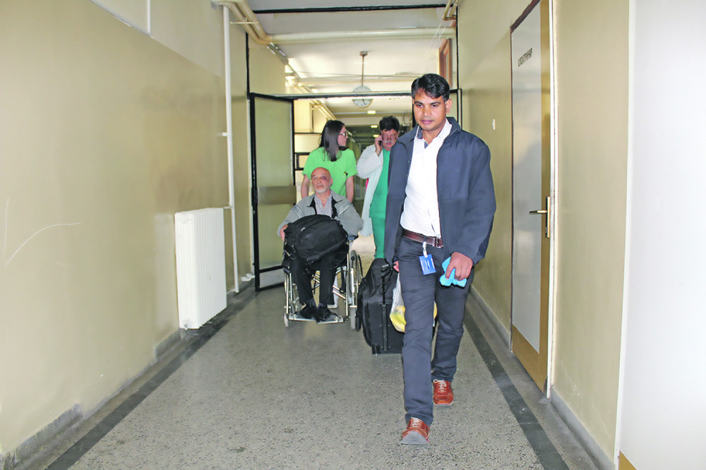 Službenik UN jedva preživeo torturu ROSU, šutirali su ga nogama u glavu!