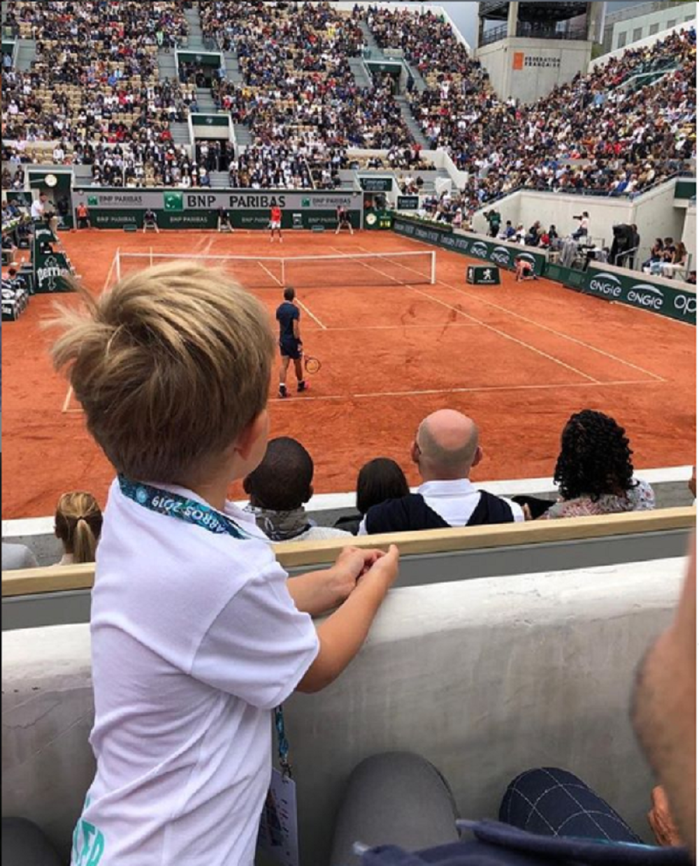 Ponosna mama podelila sliku, a Novaku srce puno kada je video Stefana na tribinama! (FOTO)