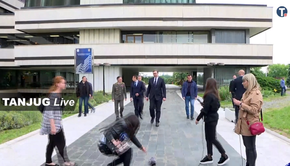 Vučić i Čepurin posetili povređenog Rusa na VMA: Tečno govoriš srpski jezik (VIDEO)