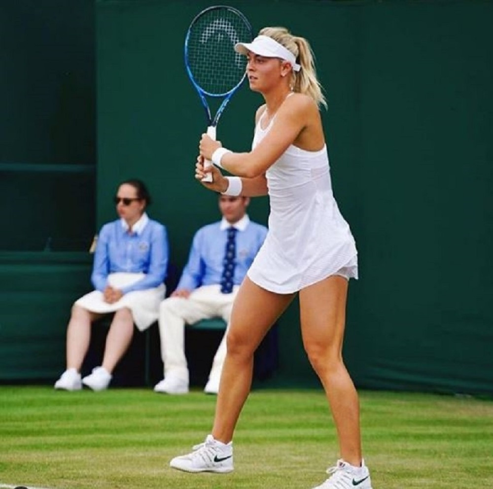 Ova atraktivna plavuša prošle godine bila je 48 teniserka sveta, a sada nudi usluge za 100 evra! (FOTO)