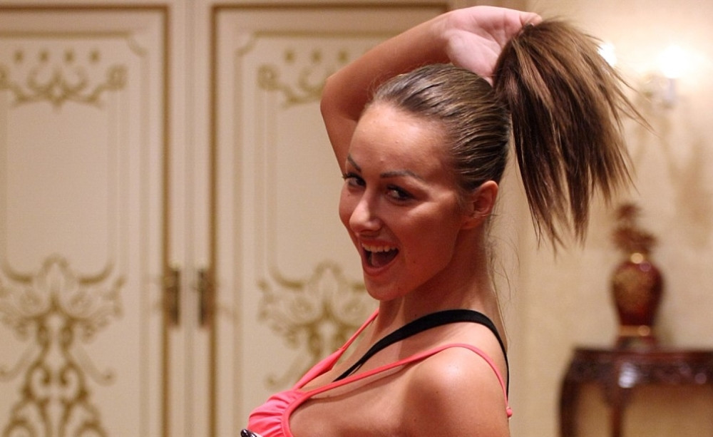 Isplivao cenovnik Mace Diskrecije: Evo koliko košta zadovoljstvo koje će vam pružiti! Ima nekoliko tarifa! (FOTO)