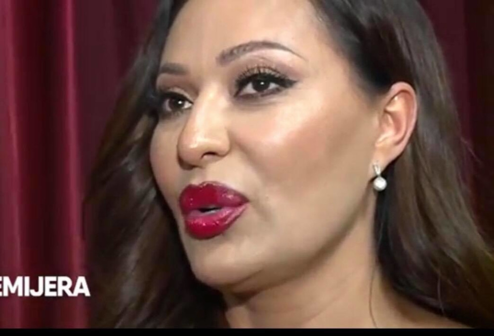 Pogledajte kako Ceca izgleda BEZ GRAMA ŠMINKE! Fotka bez filtera i fotošopa! (FOTO)