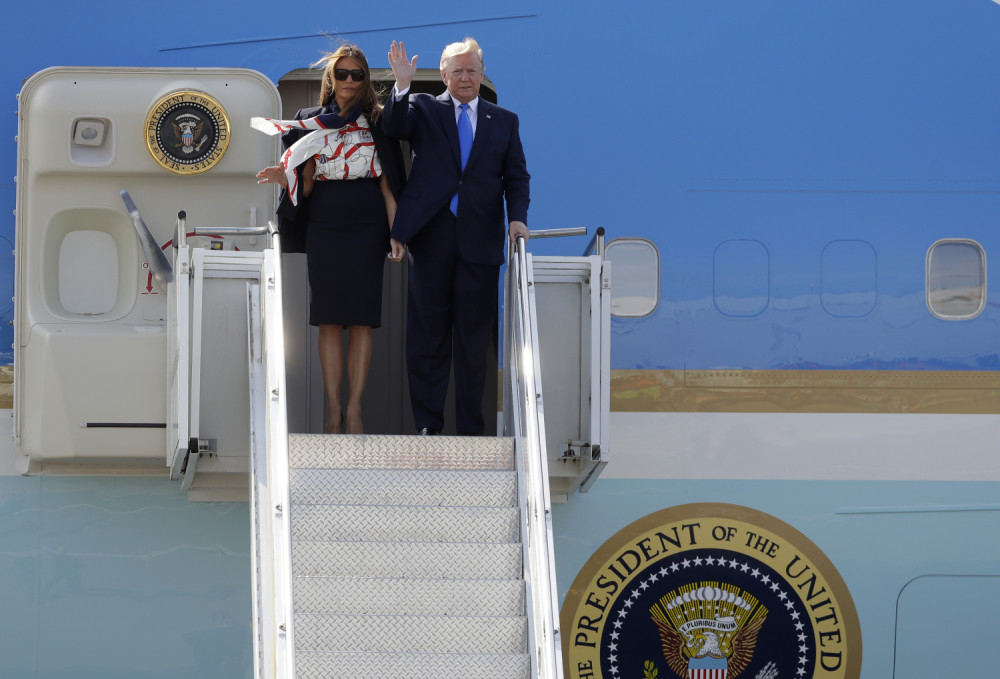 Tramp stigao u Irsku, ali mu je usledilo TEŠKO IZNENAĐENJE, iza plana od milion dolara stoji BELA KUĆA! (VIDEO)