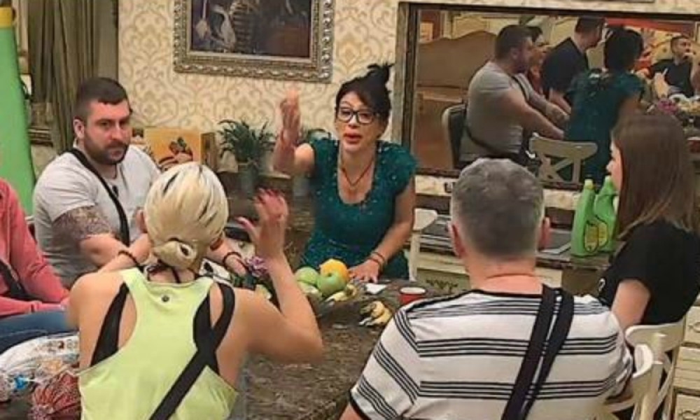 Učesnica "Parova" zbog Vendi napustila vilu, haos u jutarnjem programu! (FOTO)