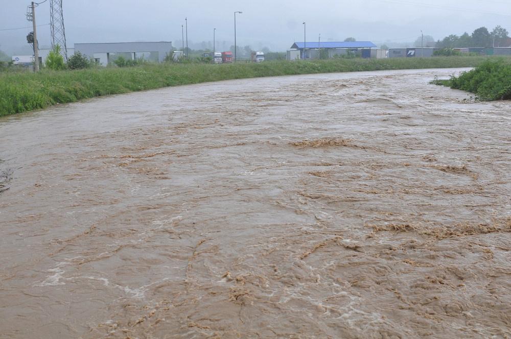 Krenuo da obiđe njivu, ali ga je Zapadna Morava odnela! Ronioci pronašli telo nestalog muškarca