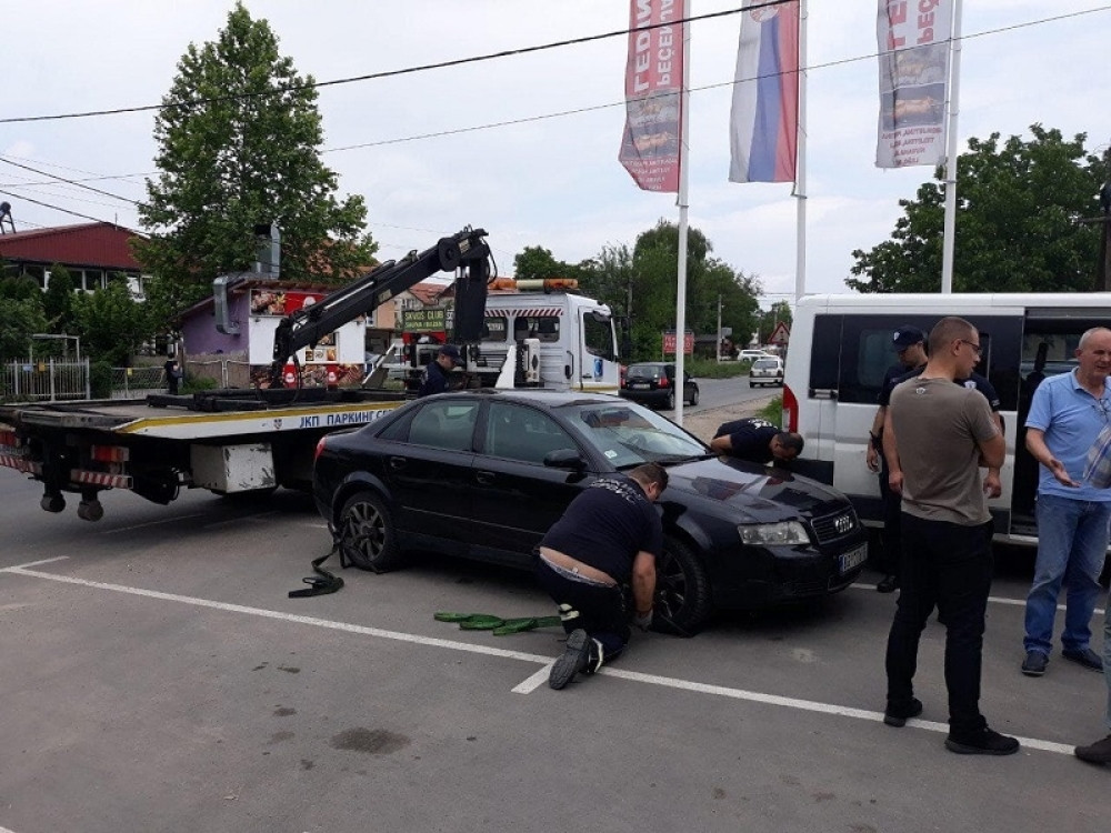 Reč je o vozilu marke "Audi A4"