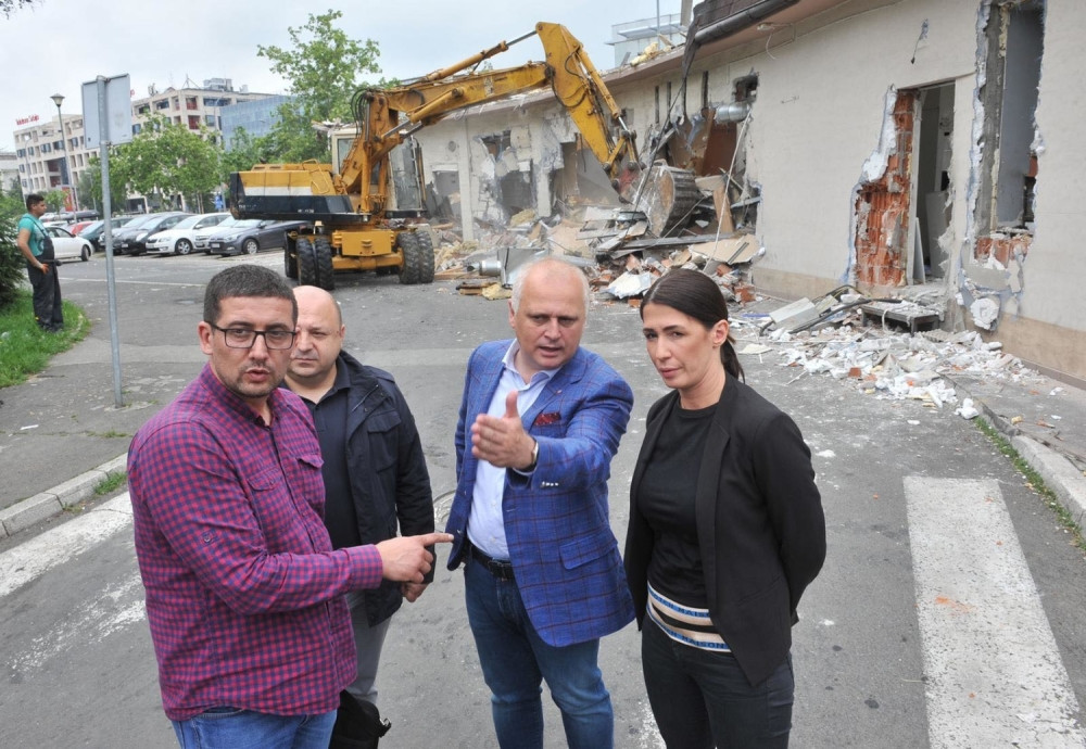 Vesić o rušenju na Novom Beogradu: Gradnja moguća samo uz dozvolu