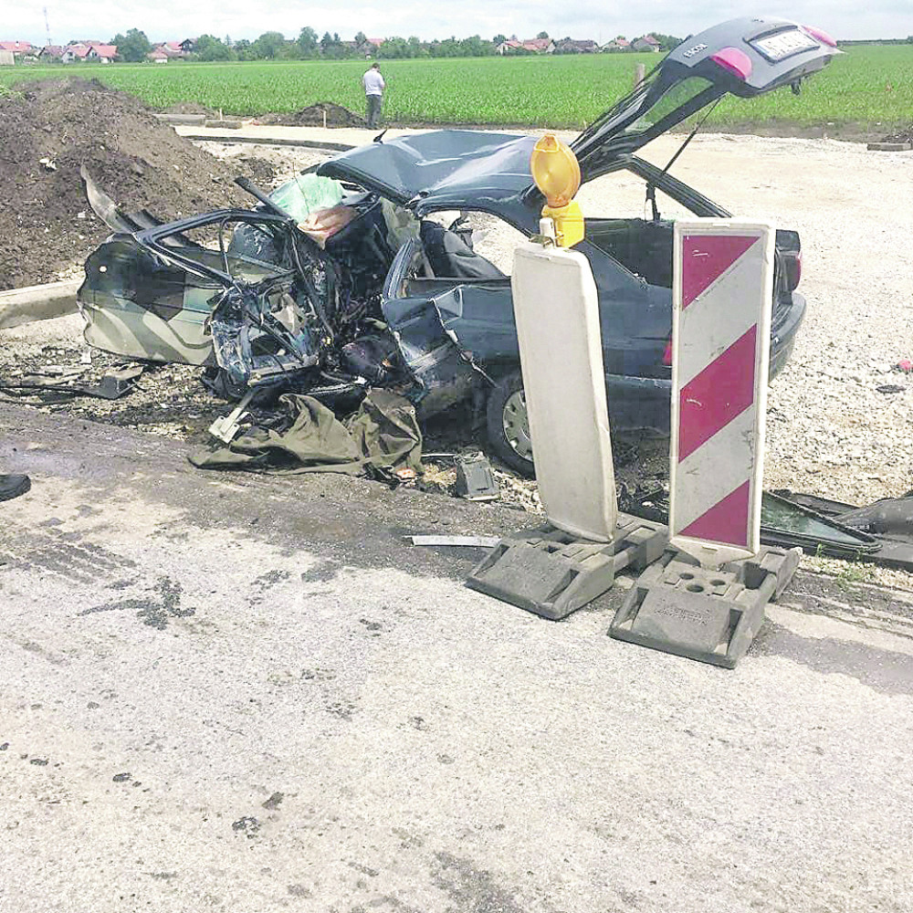 Direktan sudar kod Novog Sada! Iz Kliničkog centra otkrili kakvo je stanje povređenih: Vesti nisu dobre (FOTO)