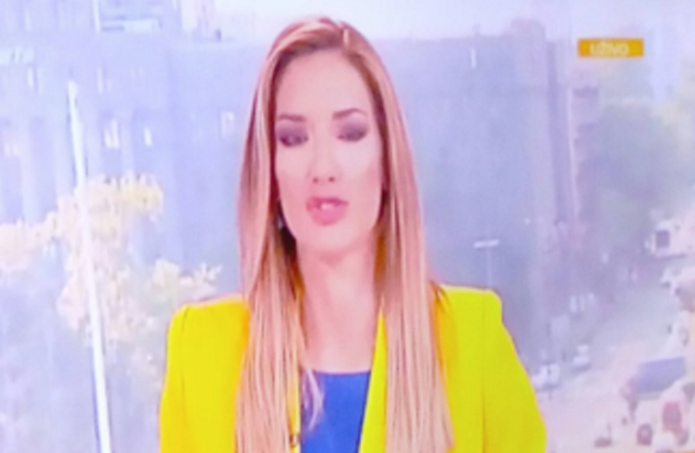 Ugostila predsednika Vučića obučena u sako i haljinu, a onda se BRZO skinula!