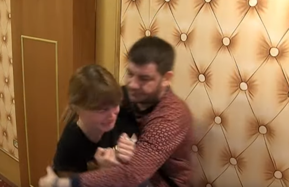 Jelena doživela NERVNI SLOM! Obezbeđenje moralo da reaguje, jedva je SAVLADALI!