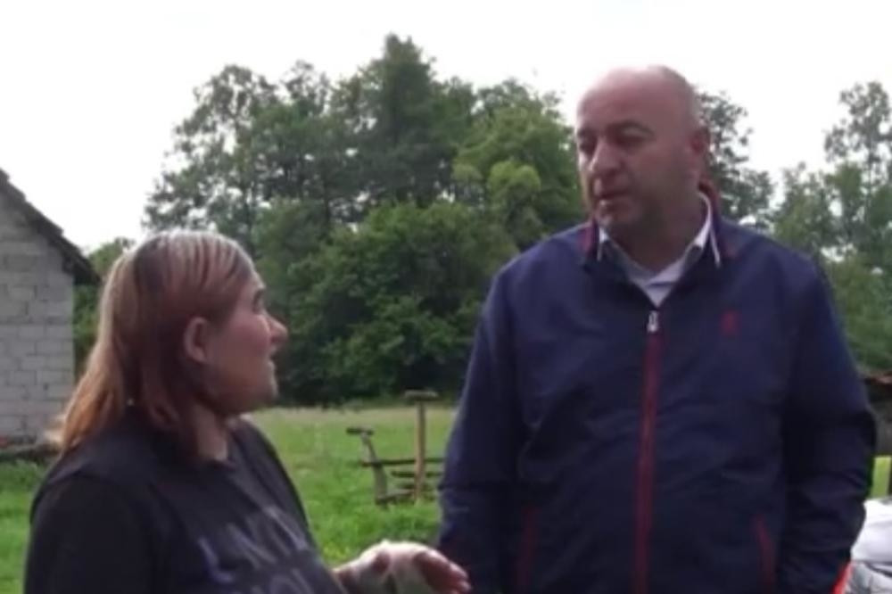 Otac im je umro, žive u bedi, a kada je Sabahudin čuo za njihovu priču, uradio je nešto VELIKO! (VIDEO)