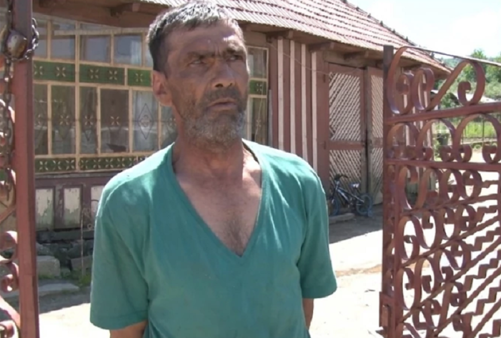 Starac uhapšen zbog ubistva, kada su videli NJEGOVO ORUŽJE shvatili su zašto je gajio povrće u bašti!