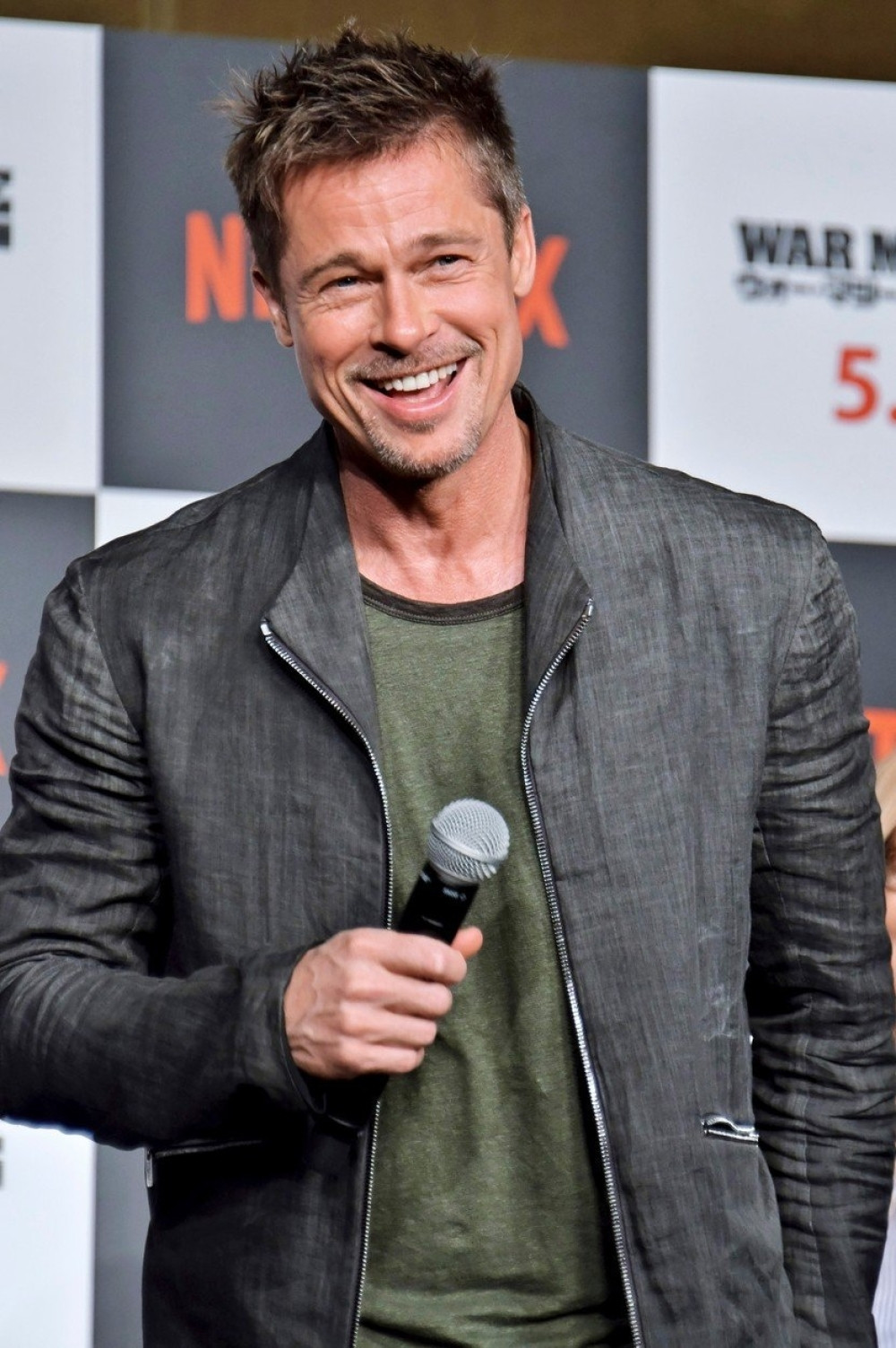 Stručnjak za govor tela komentarisao p*nis poznatog glumca - "nije Bredu labav" Ceo svet u šoku! (FOTO, VIDEO)