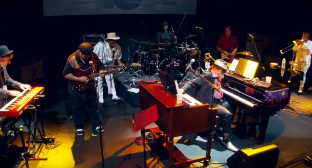 Preminuo legendrarni muzičar! Svet se oprašta od NJEGA!