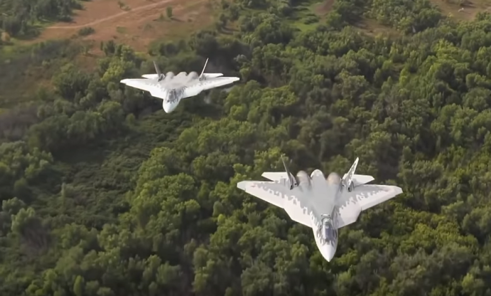 Pogledajte trenutak kada su ruski lovci presreli američki bombarder iznad Crnog mora (VIDEO)