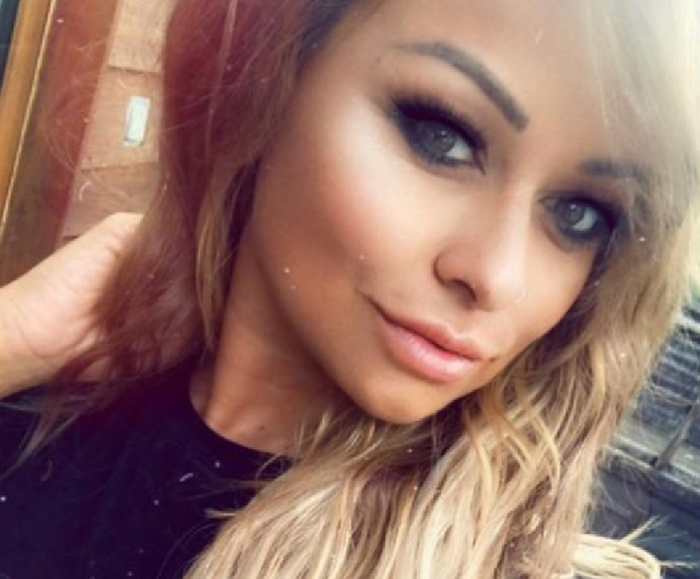 Rekao je da će doći u mercedesu, a kada su se otvorila vrata auta, pobegla je glavom bez obzira: "Moram da ispričam..." (FOTO)