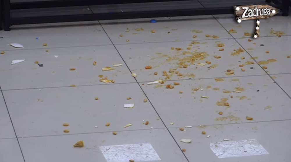 Užas u Beloj kući, staklo na sve strane! Zadrugari POBACALI TANJIRE, pa počeli da se PLJUJU! Za sve je on kriv! (VIDEO)