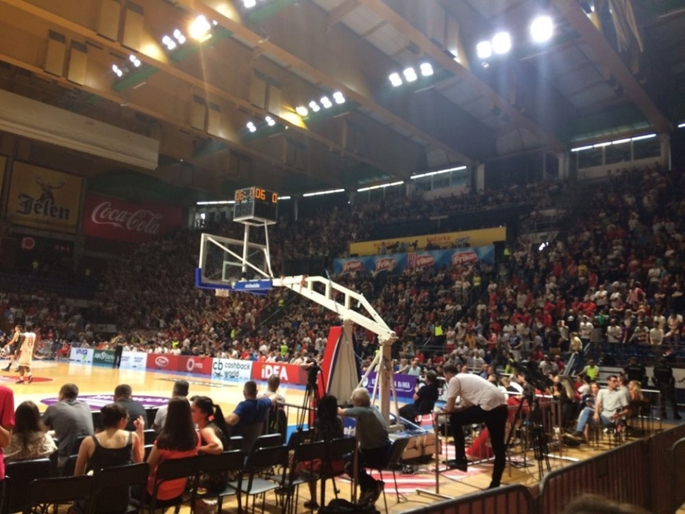 Au, kakav odgovor je od "Severa" dobio Genije!  A na kraju... JE*EM TE U USTA ŠKRBAVA! (FOTO)