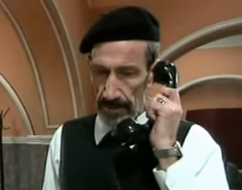 Pogledajte kako izgleda danas, a nećete verovati čime je zamenio glumu! (FOTO/VIDEO)