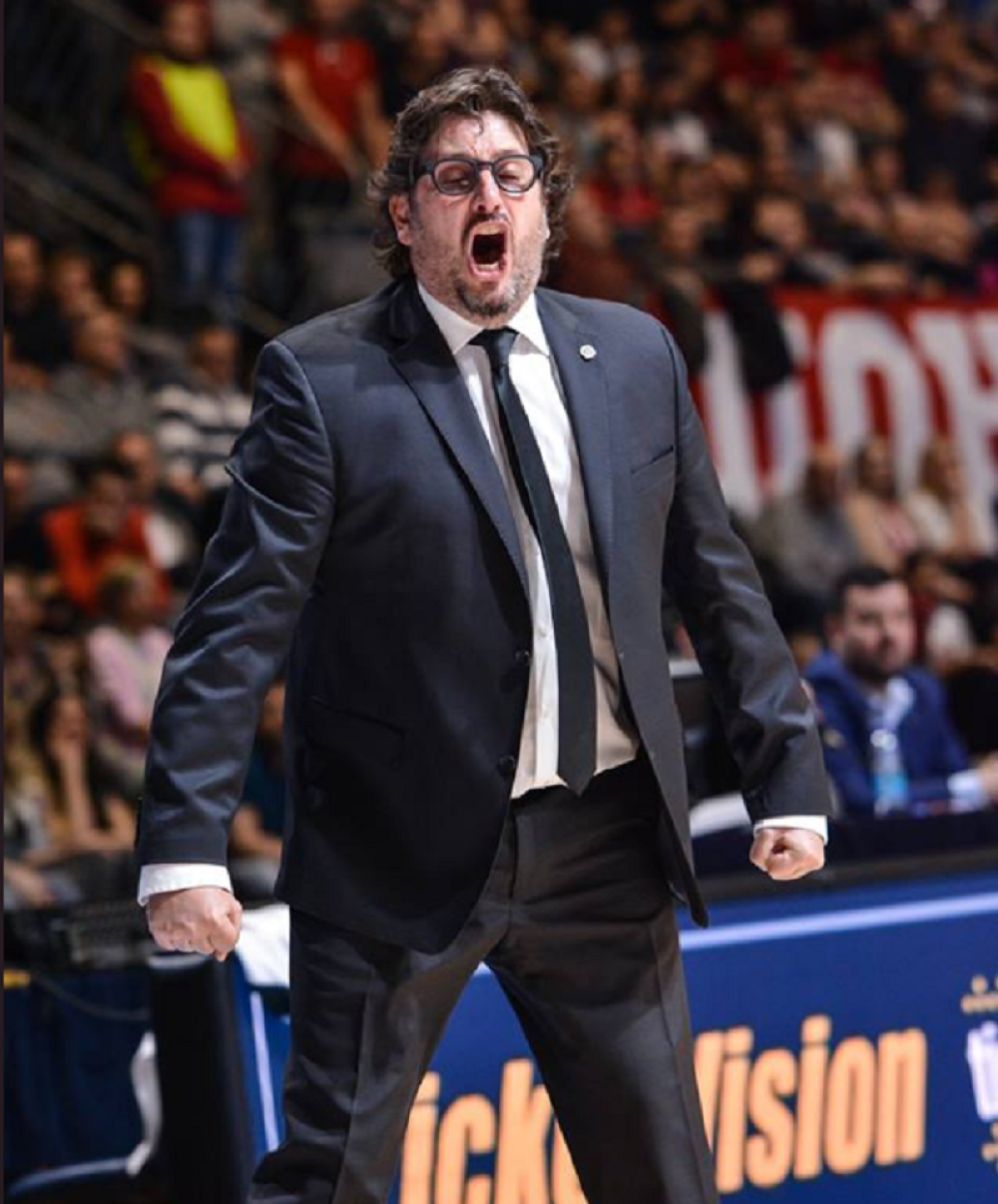 "Delije" vređale Trinkijerija na nacionalnoj osnovi!