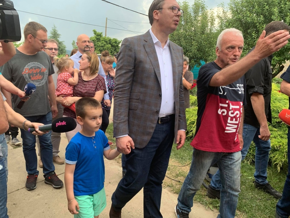 Malom Miroslavu bacio kosku, pitao ga da popiju po rakiju, a onda - ŠOK! (FOTO)