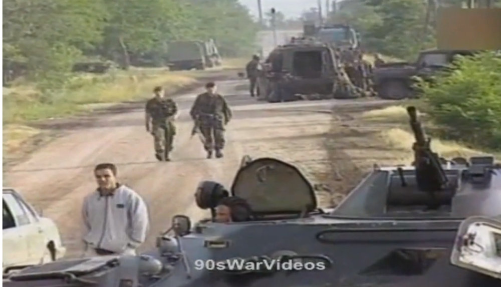 Ona je bila devojčica sa Kosova, a on njen omiljeni vojnik!