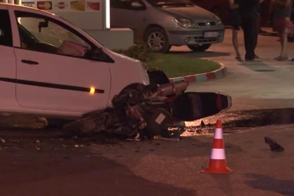 Automobil udario u motor, poginula devojčica, njenom bratu se bore za život!