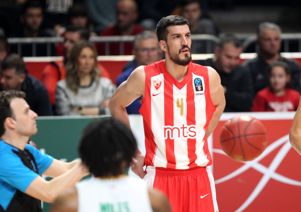 Kešelja razapeli zbog tvita o Zvezdinom tenku! (FOTO)