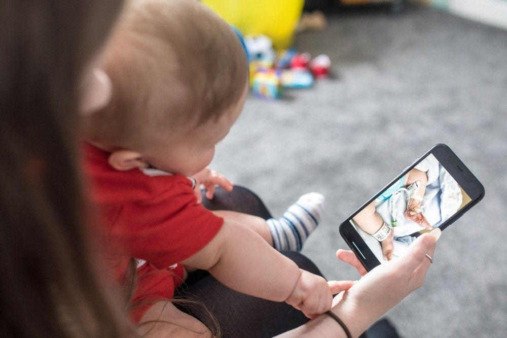 Dogodio se nezapamćeni užas! Ljudi su zgroženi zbog onog što je uradila svojoj BEBI! Ne pamti se ovakva BRUTALNOST!