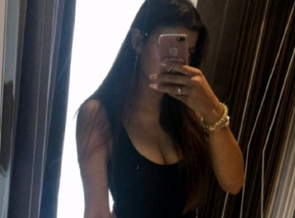 Mesečno joj daju hiljade evra i skupe poklone. Evo šta Valentina daje njima zauzvrat! A kaže da nije prostitutka... (FOTO)