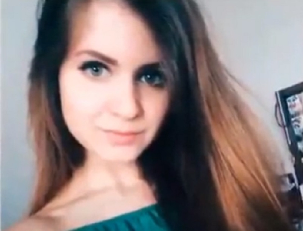 Porodilji (22) babica izvrnula matericu, umrla u najgorim bolovima! Majka Svetlana otkrila šta su lekari uradili pogrešno! (FOTO)