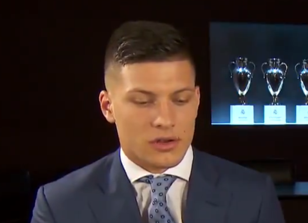 Prvo nisu pravili problem oko obaveza, a sad - OGLAŠAVANJE NA SRPSKOM JEZIKU (VIDEO)