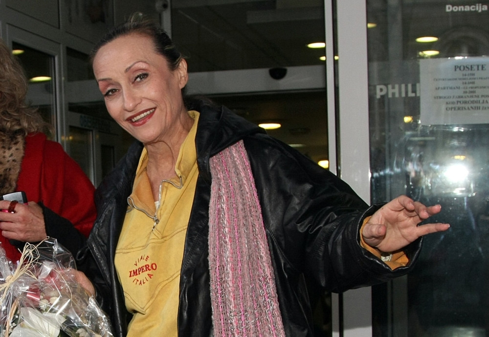 Srpska glumica u 52. godini rodila ćerku, a sada je priznala šta je prinuđena da radi i za to mora DA PLATI