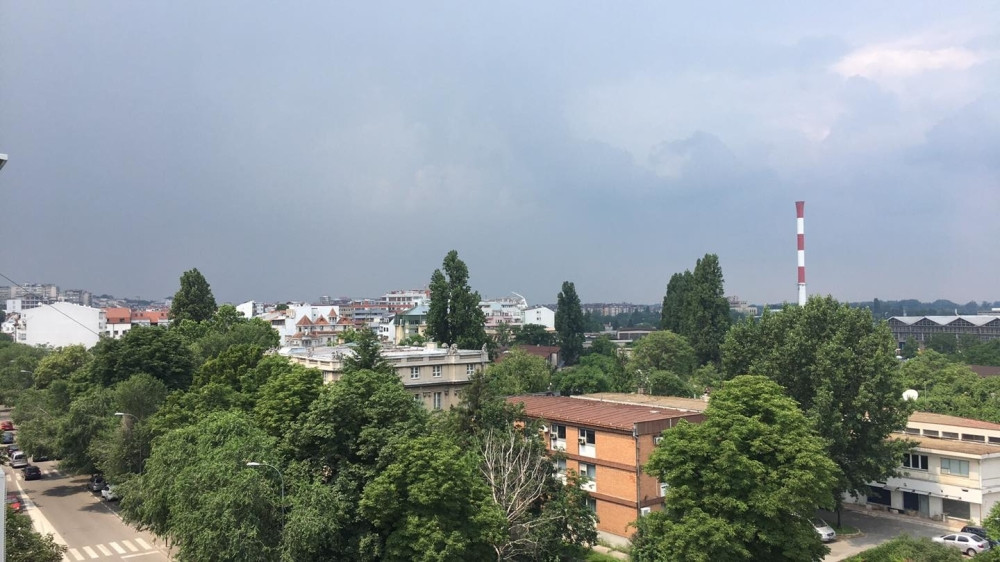 Sivo nebo nad prestonicom, samo što nije provala oblaka! RHMZ izdao najnovije upozorenje!