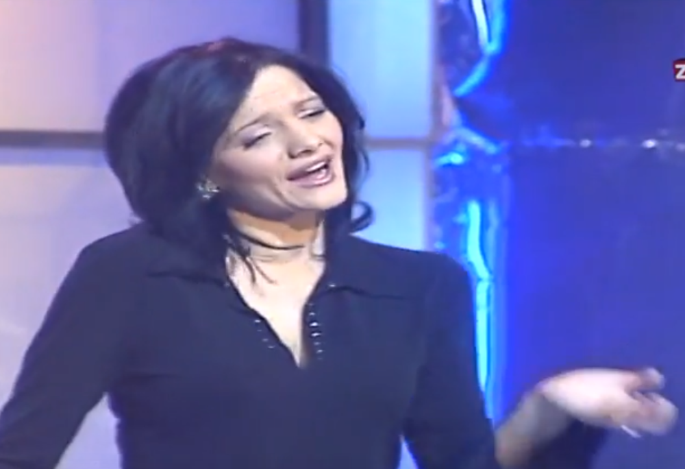 Snimila je duet s Željkom Samardžićem, a onda odjednom NESTALA! Evo šta danas radi i kako izgleda!