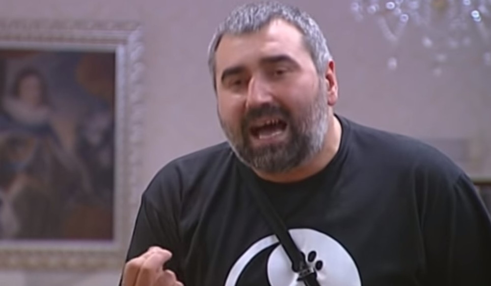 Pevačica iznela jezive tvrdnje o Đuričiću, tvrdi da je bio NASILAN i prema SESTRI I MAJCI!