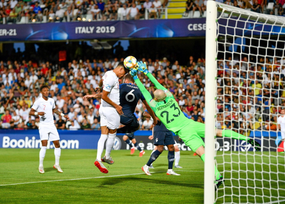 Dva promašena penala, crveni, vođstvo do 89. minuta, autogol i PREOKRET! Dame i gospodo, Engleska i Francuska!