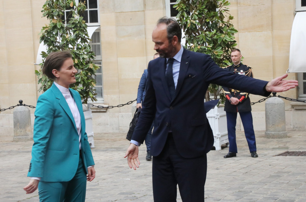 Brnabić sa KLJUČNIM ČOVEKOM francuske vlade: Pokrenuto NAJBOLNIJE PITANJE za Srbe! (FOTO)