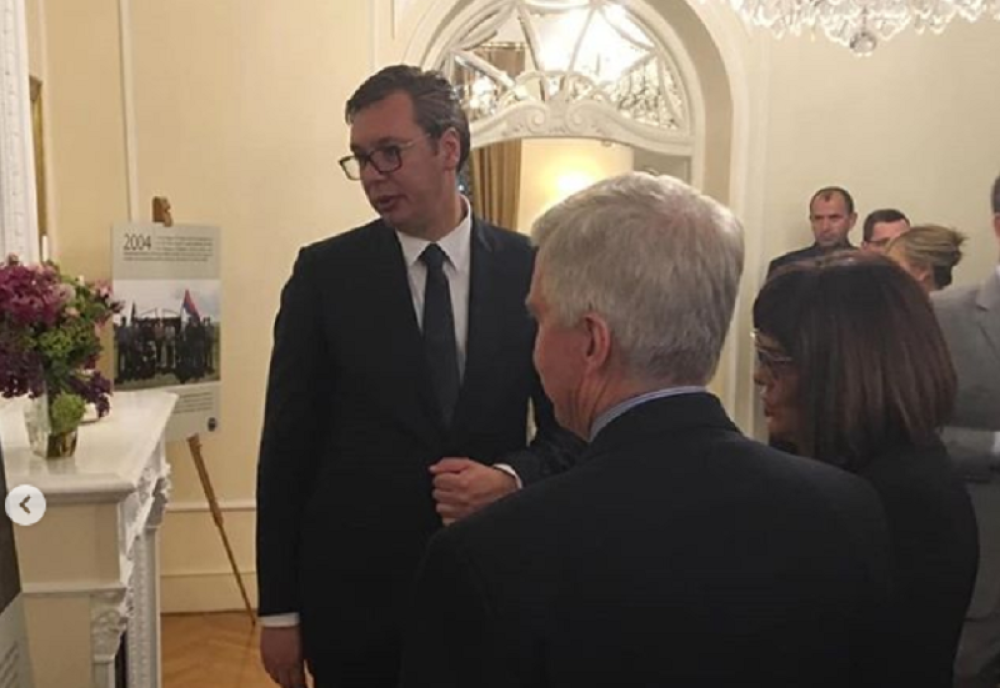 Sastali se Vučić i Skot, a povod je spasavanje 500 američkih i savezničkih pilota! (FOTO)