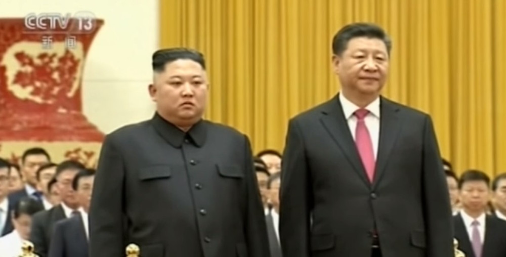 Srdačno ga dočekao Kim! Ovo je prva poseta kineskog predsednika posle 14 godina