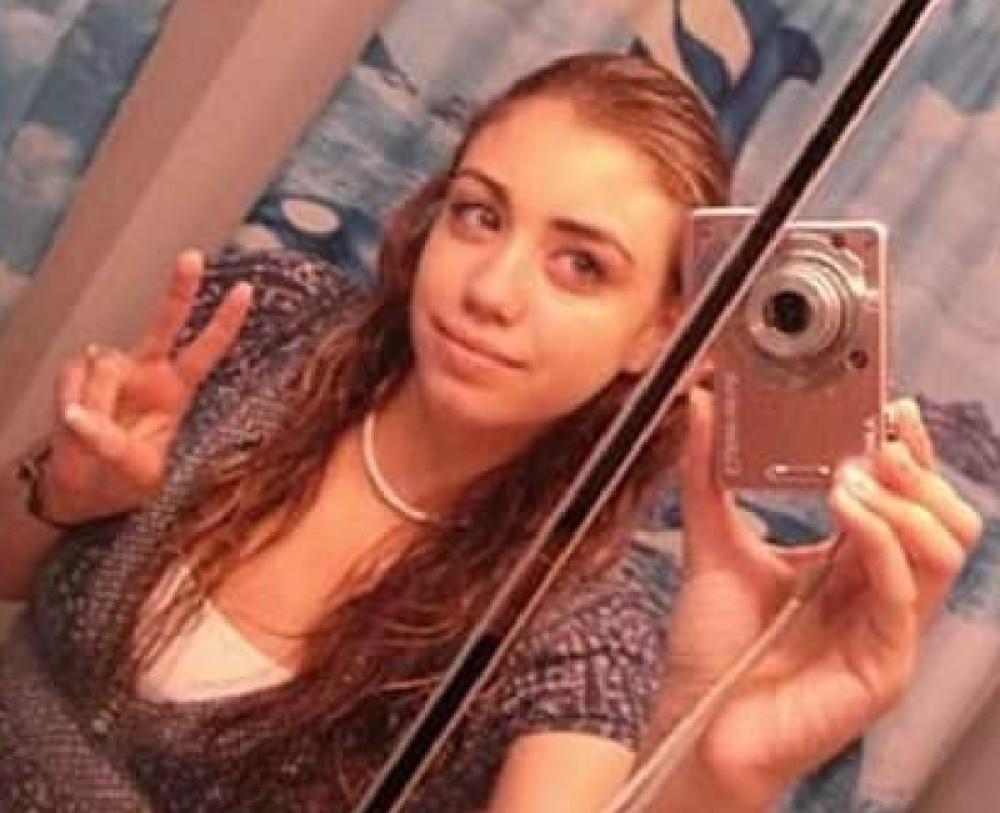 Radila na zameni, pa posle škole učeniku (14) zakazala se*s! Prvi put su to uradili kod babe i dede (FOTO)