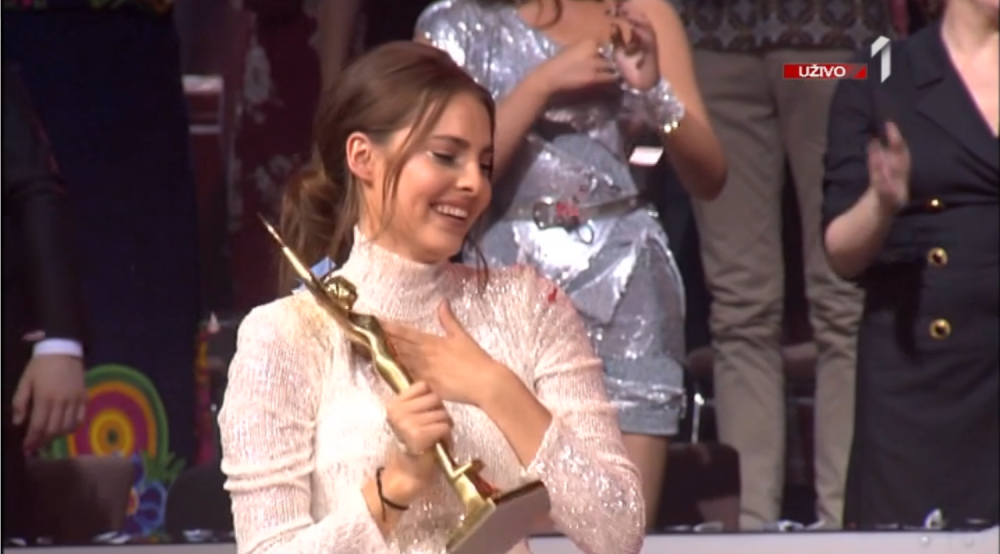 Džejla Ramović je sinoć odnela pobedu, a pre 14 GODINA je to uradila SAMO OVA PEVAČICA! (FOTO)