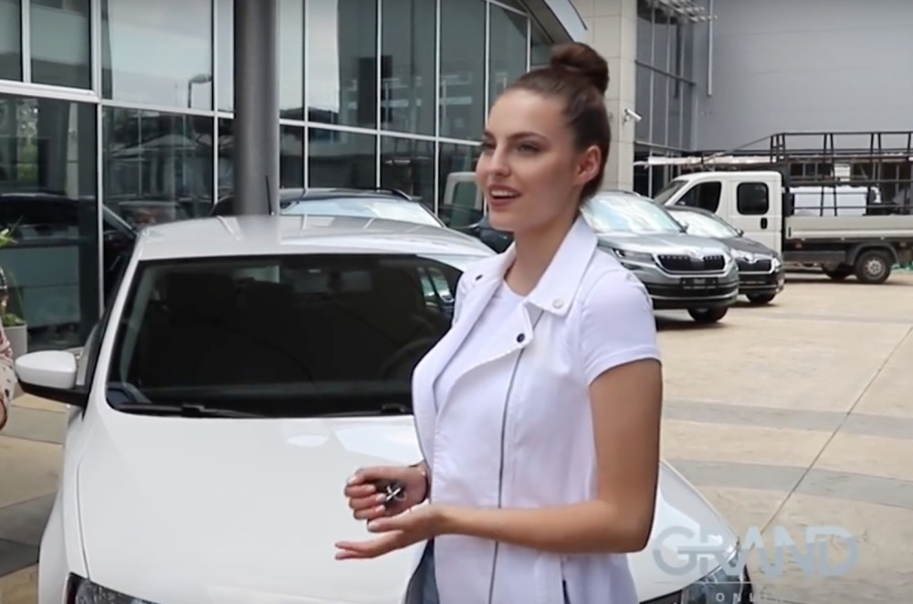 Džejla Ramović preuzela automobil, ali ima jedan jako veliki problem! (VIDEO)