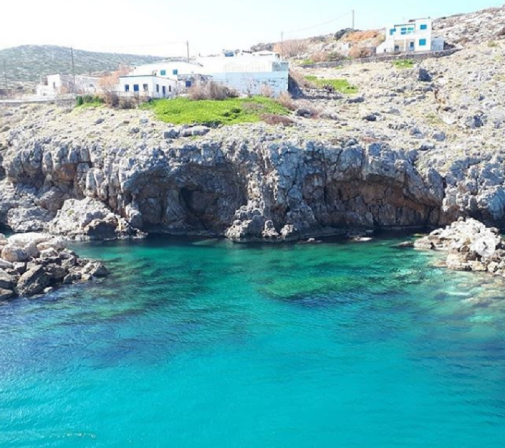 Svakom ko se doseli sleduje besplatna kuća na moru u Grčkoj, zemlja i 500 evra mesečno! Postoji samo jedan USLOV!